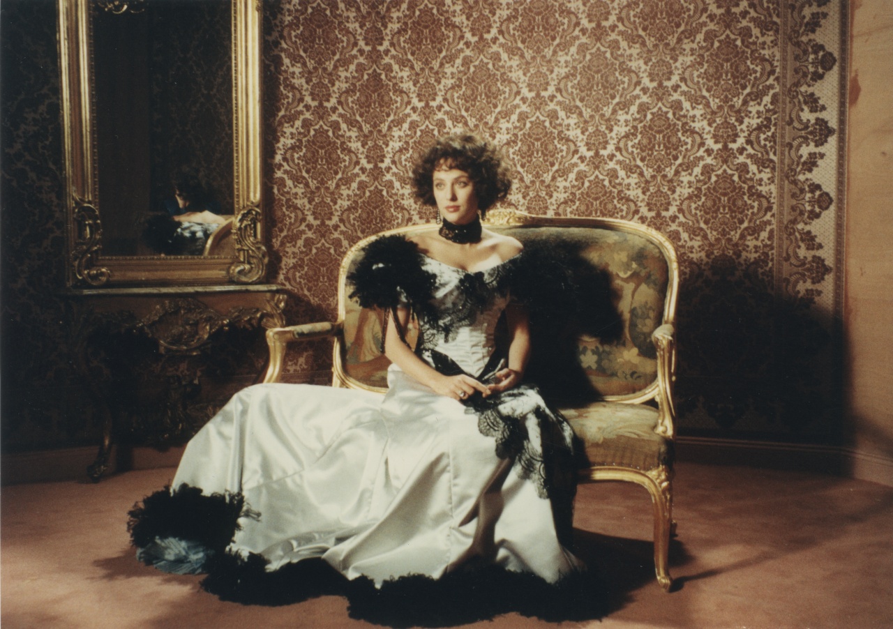 Becoming Colette: Szenenfoto mit Virginia Madsen